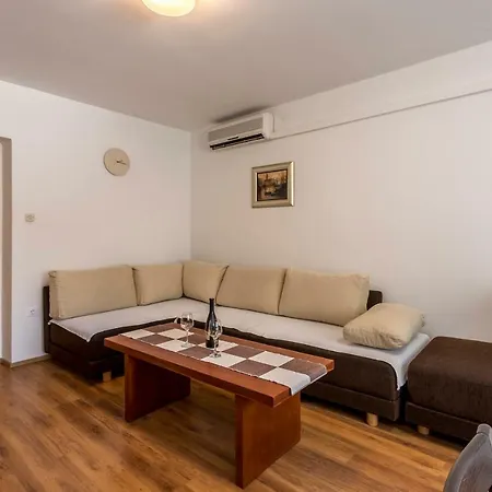 Marko Apartman *